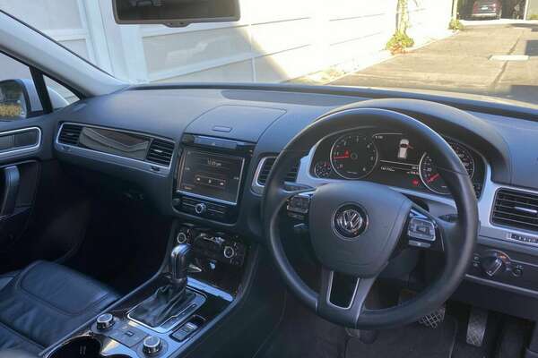 2014 Volkswagen Touareg V6 TDI Tiptronic 4MOTION 7P MY14