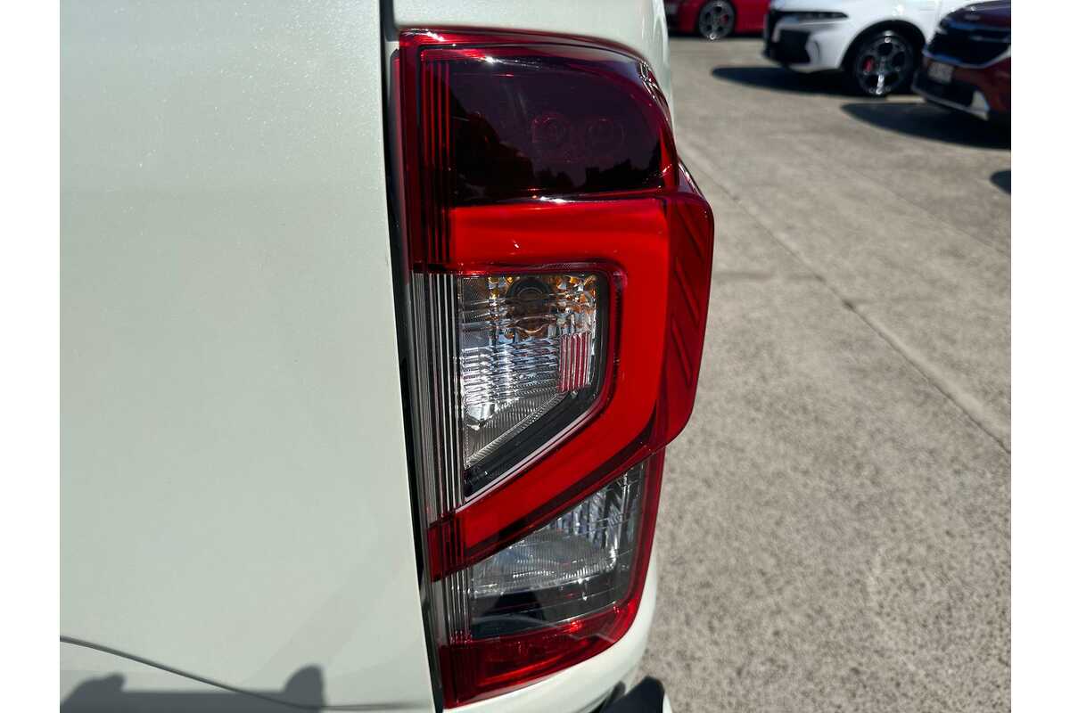 2023 Nissan Navara ST-X D23