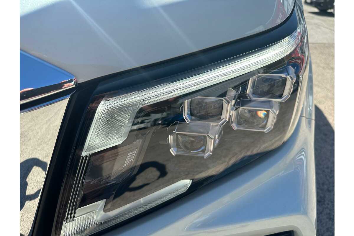 2023 Nissan Navara ST-X D23