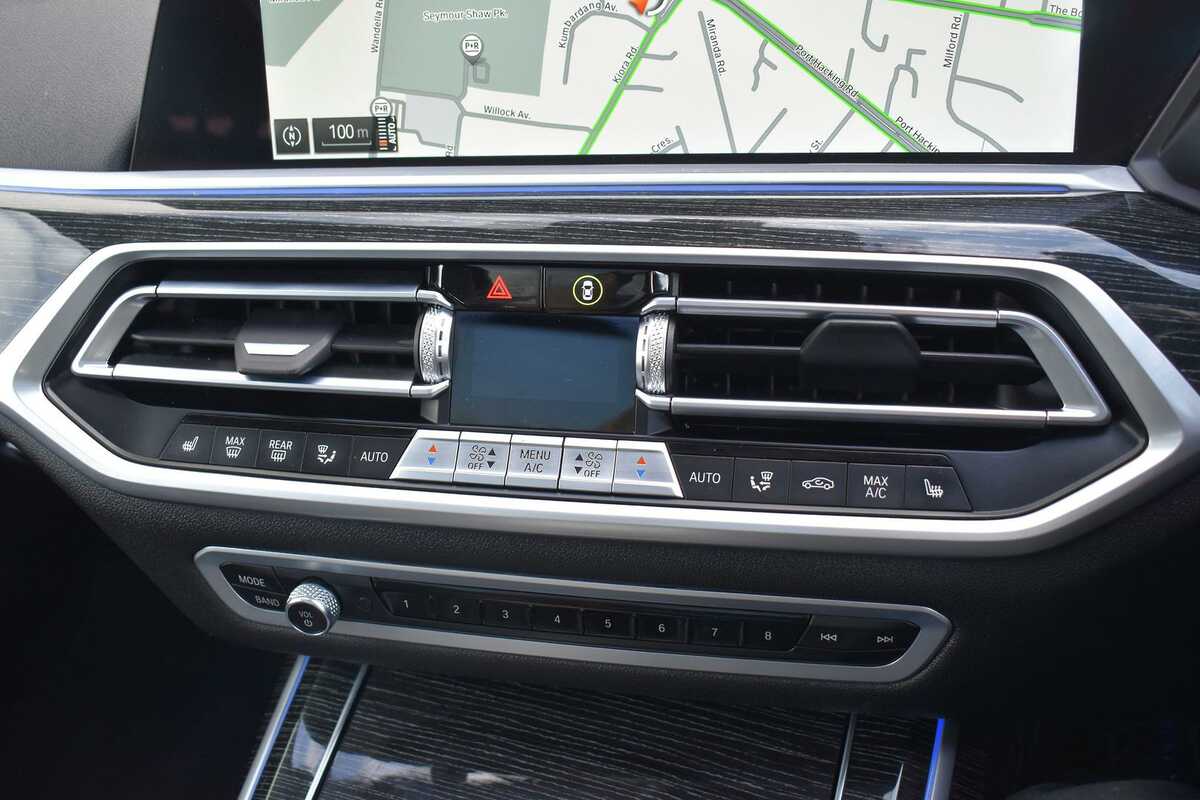 2021 BMW X7 xDrive30d G07