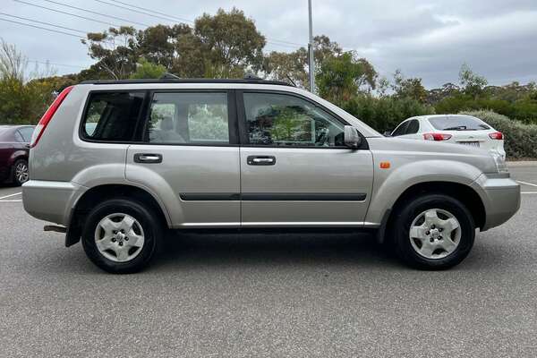 2003 Nissan X-TRAIL ST T30