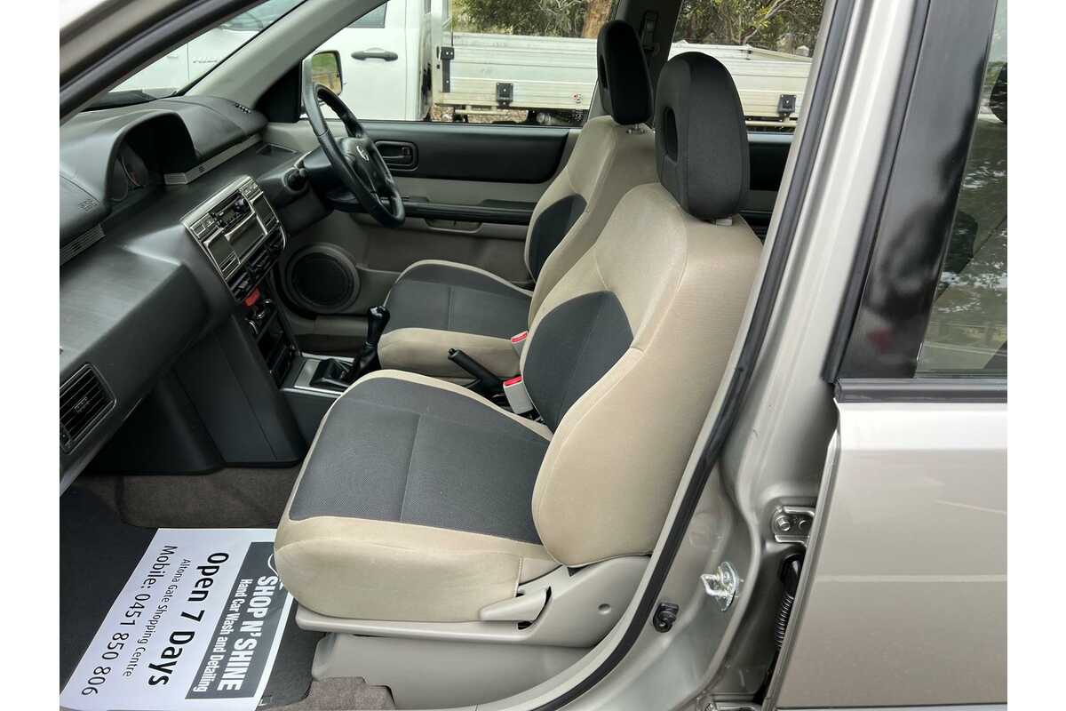 2003 Nissan X-TRAIL ST T30