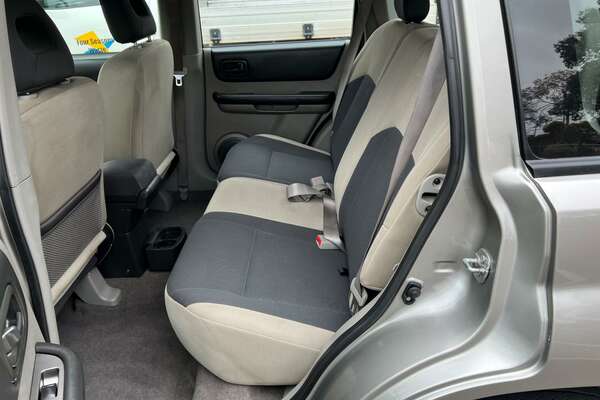 2003 Nissan X-TRAIL ST T30