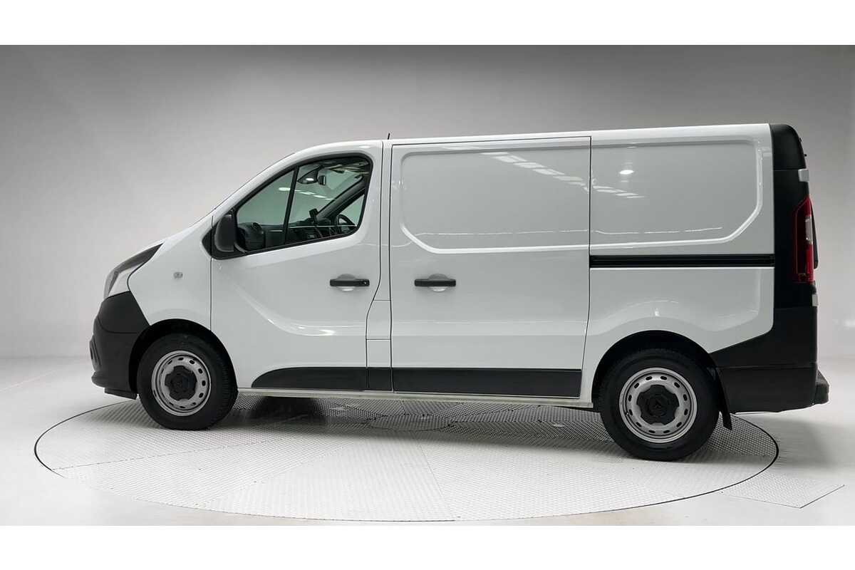 2020 Mitsubishi Express GLX SN