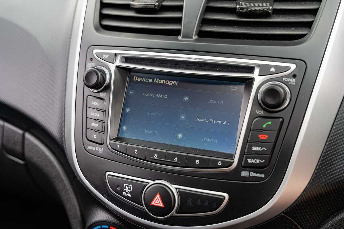 2013 Hyundai Accent Active RB