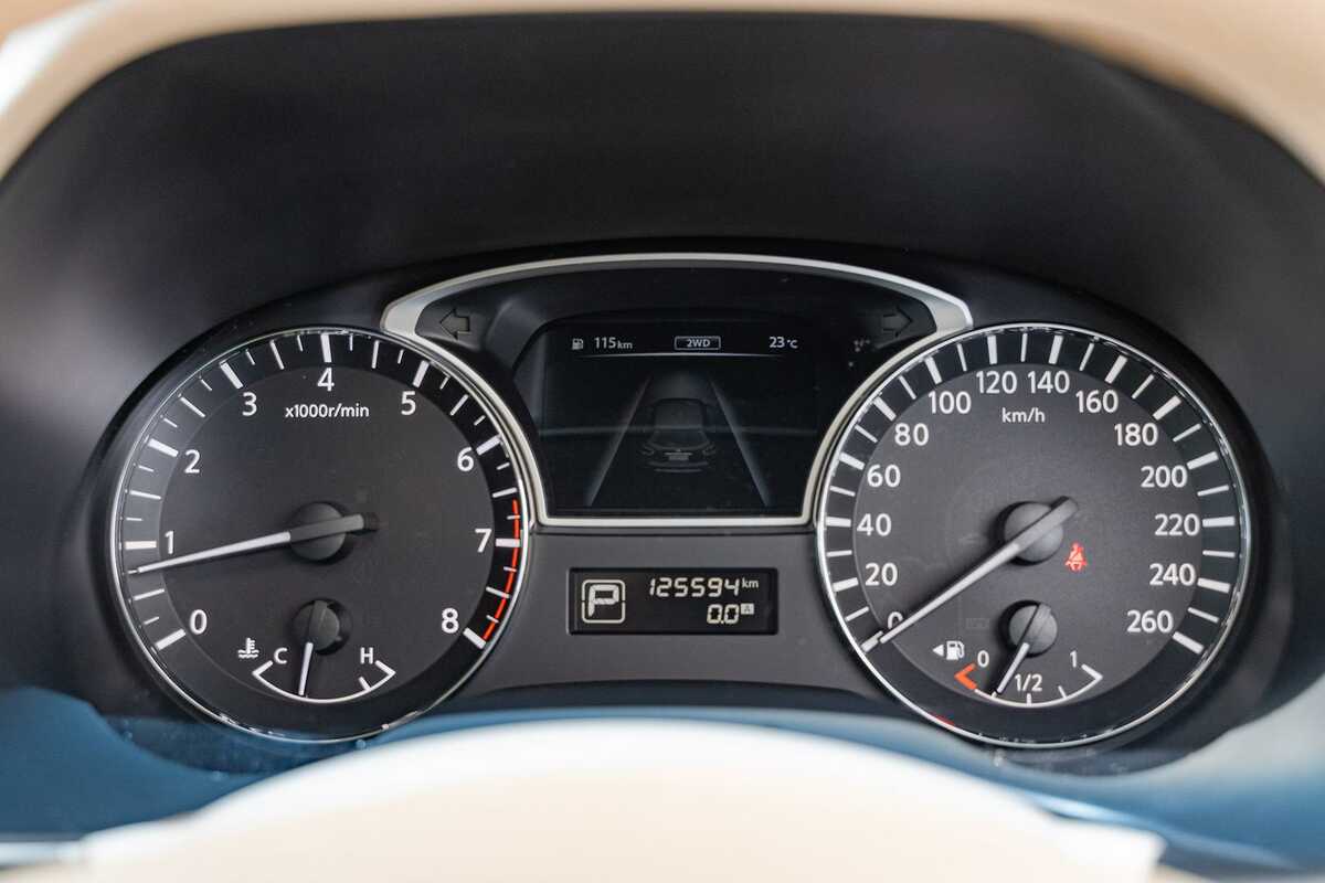 2014 Nissan Pathfinder ST-L R52