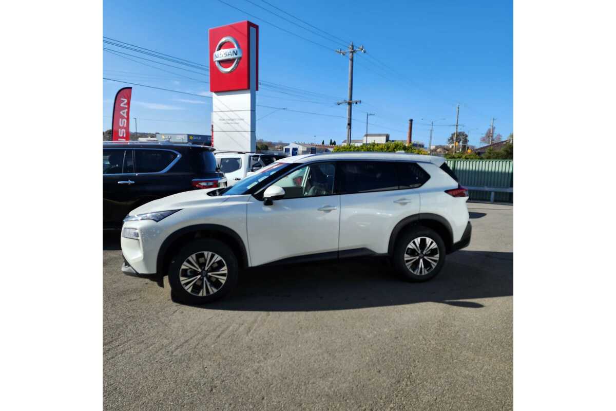 2023 Nissan X-TRAIL ST T33