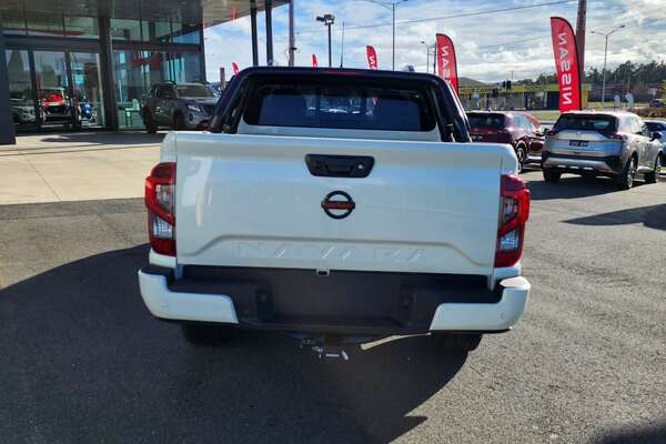 2023 Nissan Navara PRO-4X D23