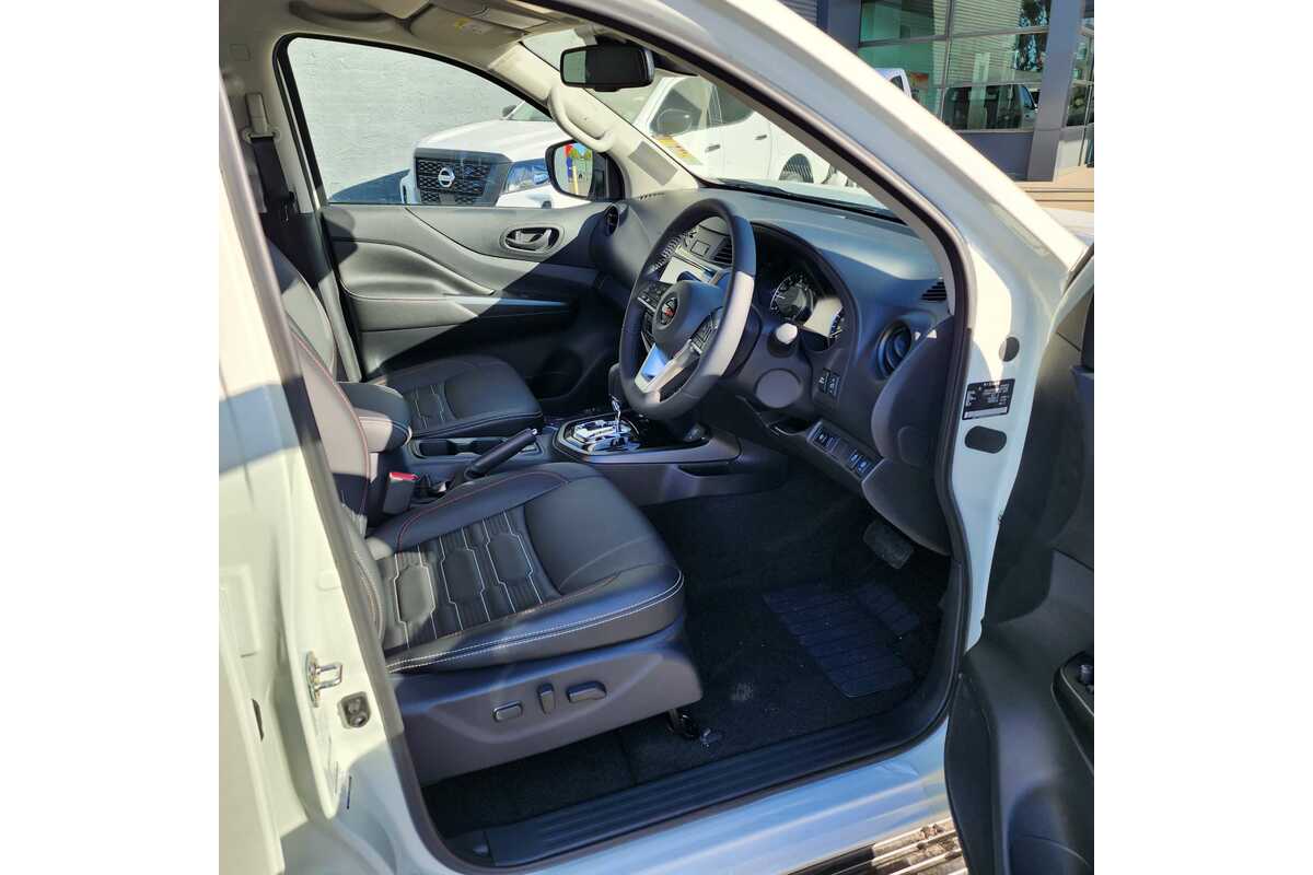 2023 Nissan Navara PRO-4X D23