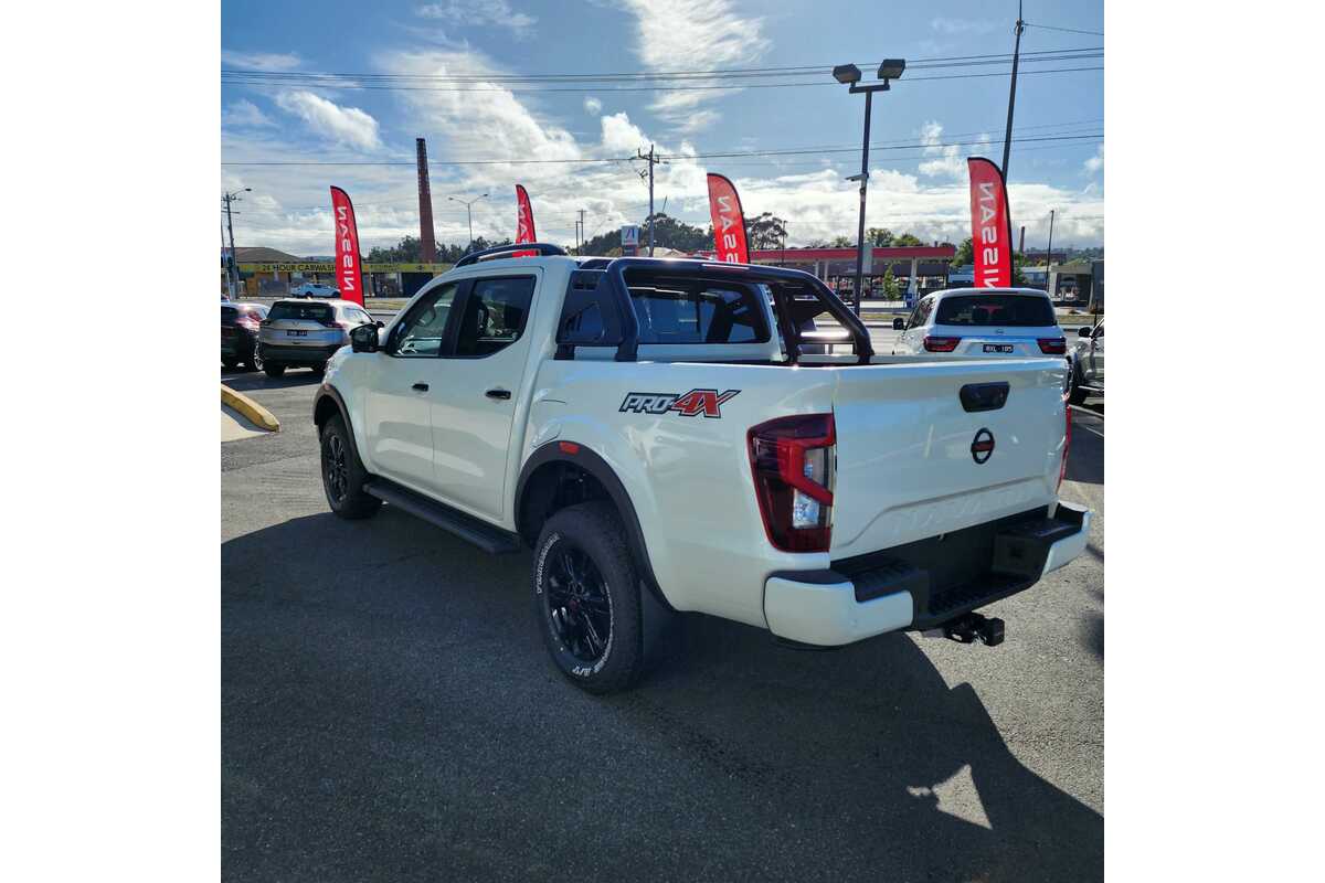 2023 Nissan Navara PRO-4X D23