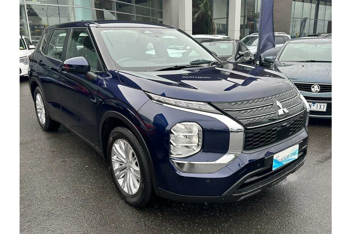 2023 Mitsubishi Outlander ES ZM