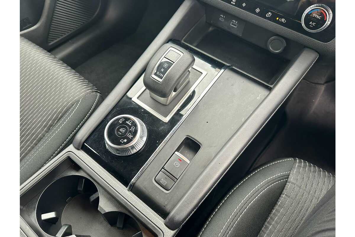 2023 Mitsubishi Outlander ES ZM