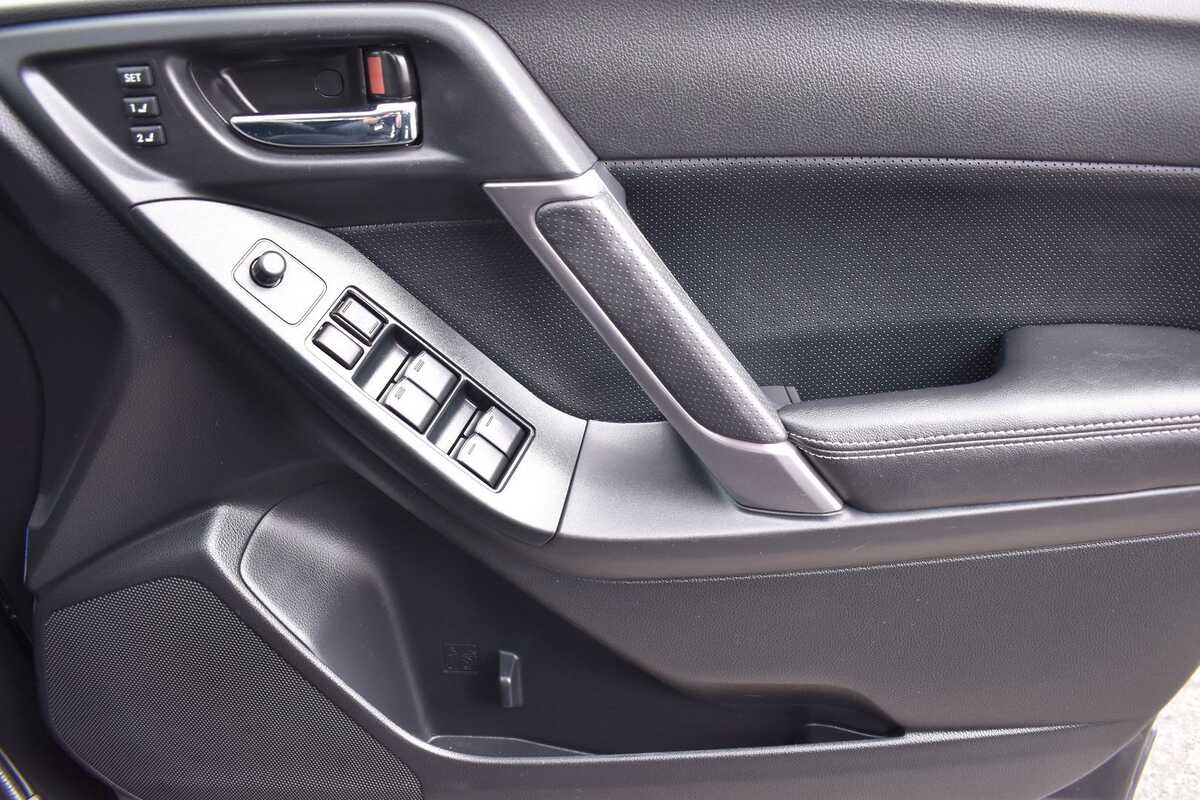 2018 Subaru Forester 2.5i-L Luxury S4