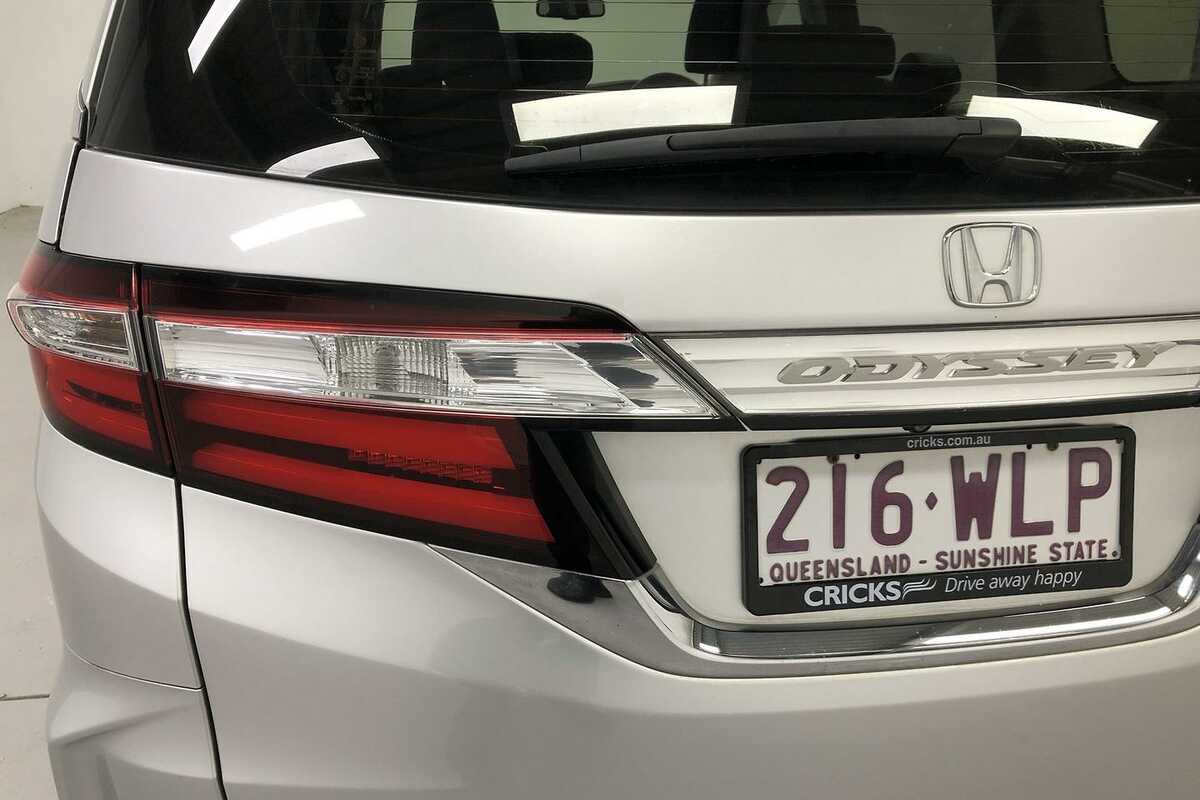 2016 Honda Odyssey VTi-L 5th Gen