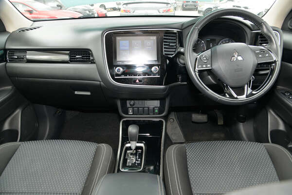 2020 Mitsubishi Outlander ES ZL