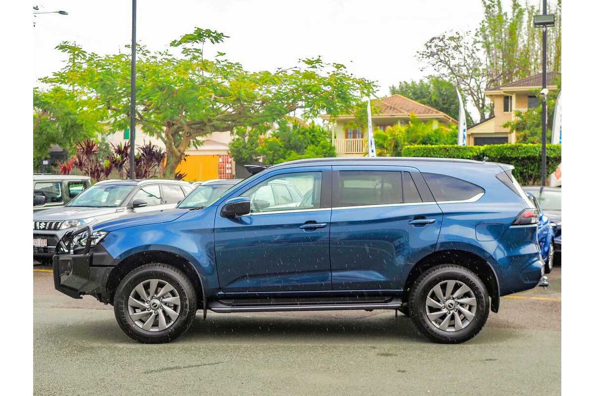 2023 Isuzu MU-X LS-U