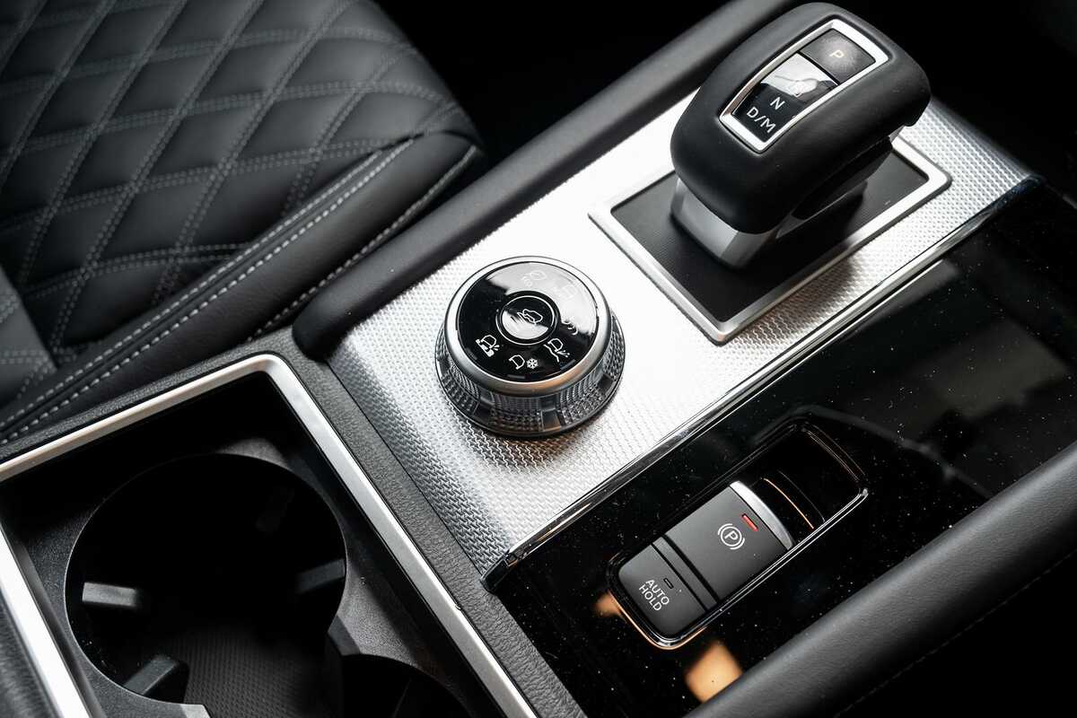 2023 Mitsubishi Outlander Exceed ZM