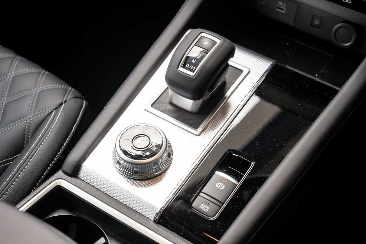 2023 Mitsubishi Outlander Exceed ZM