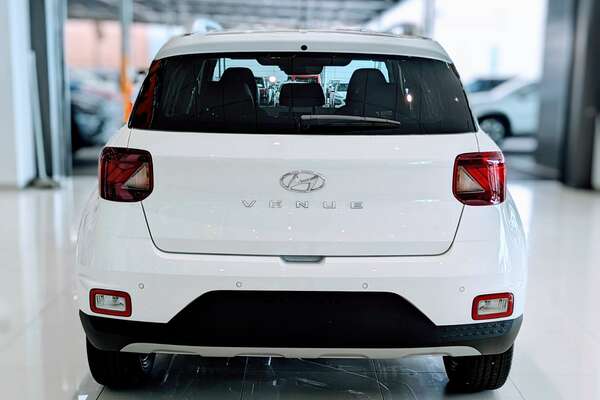 2024 Hyundai Venue Elite QX.V5