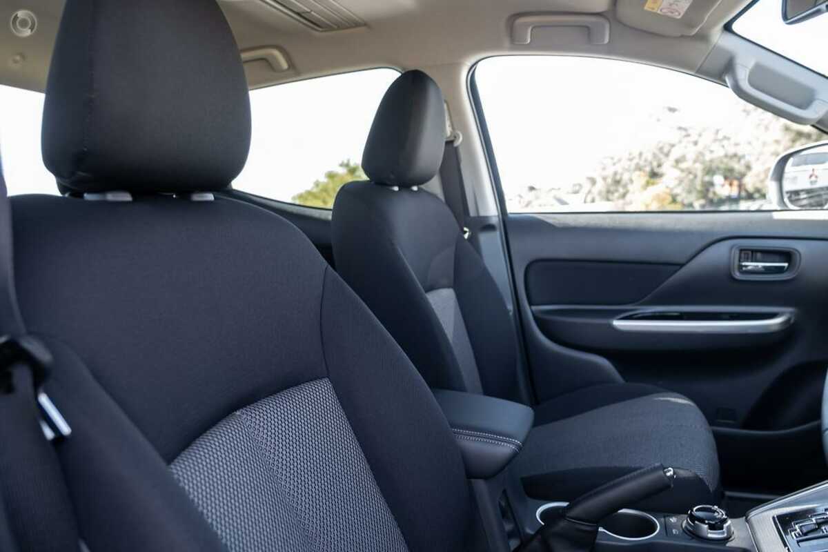 2023 Mitsubishi Triton GLS MR