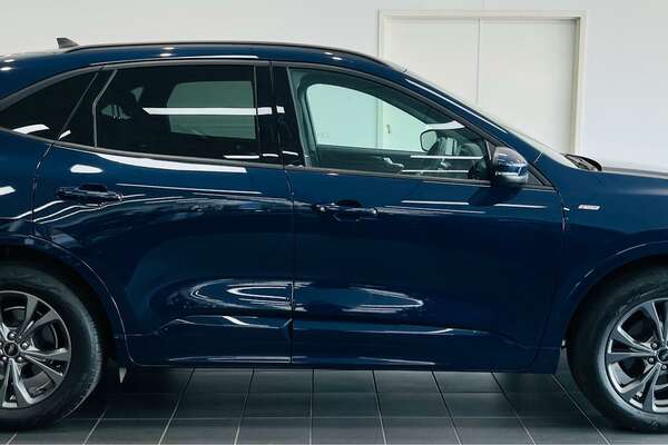 2022 Ford Escape ST-Line ZH