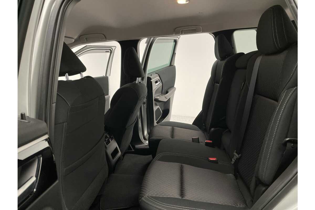 2022 Mitsubishi Outlander LS ZM