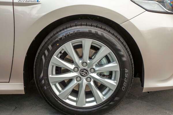 2021 Toyota Camry Ascent AXVH70R