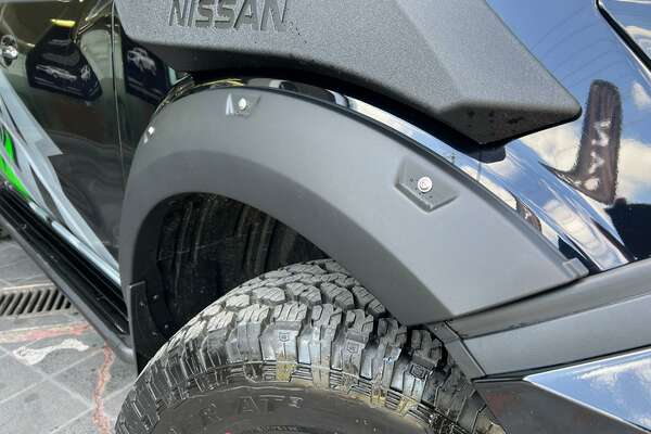 2023 Nissan Navara ST D23