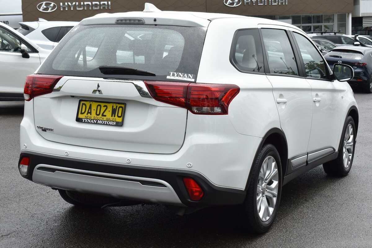 2021 Mitsubishi Outlander ES ZL