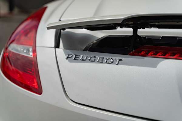 2013 Peugeot RCZ