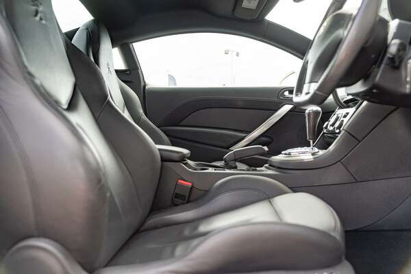 2013 Peugeot RCZ