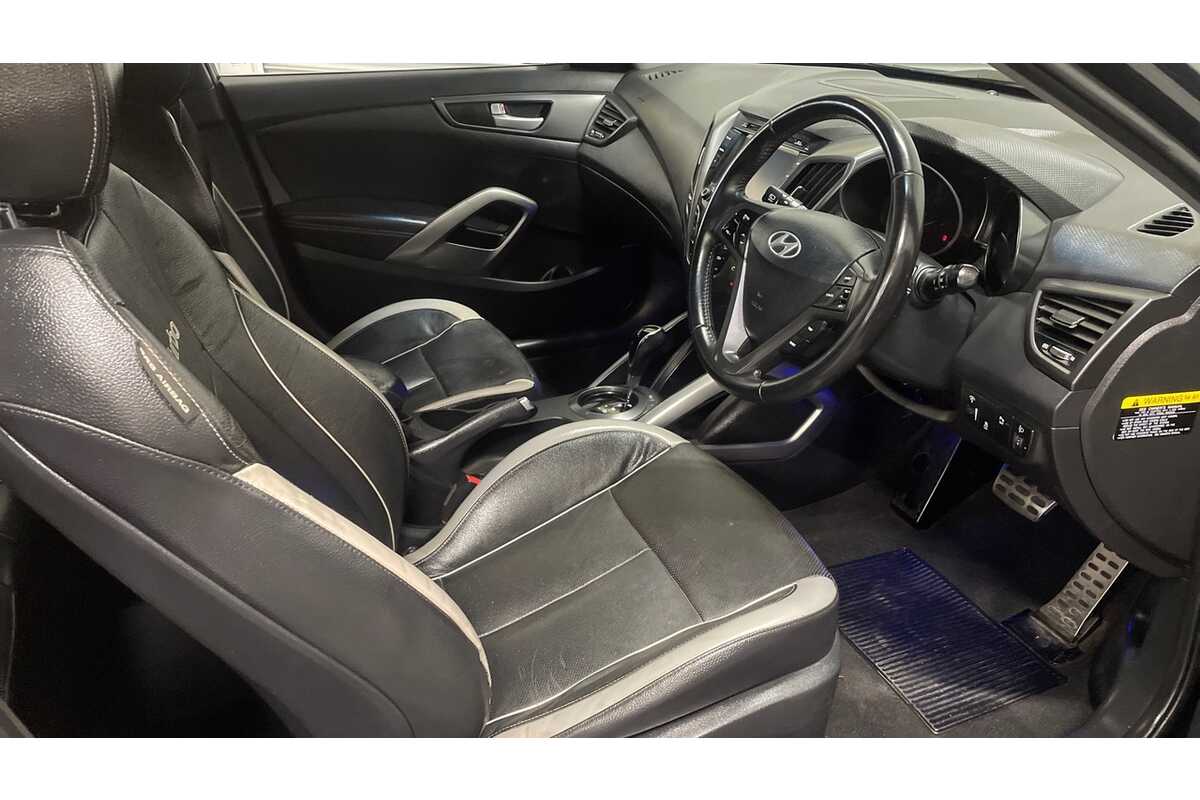 2014 Hyundai Veloster SR Coupe Turbo FS3