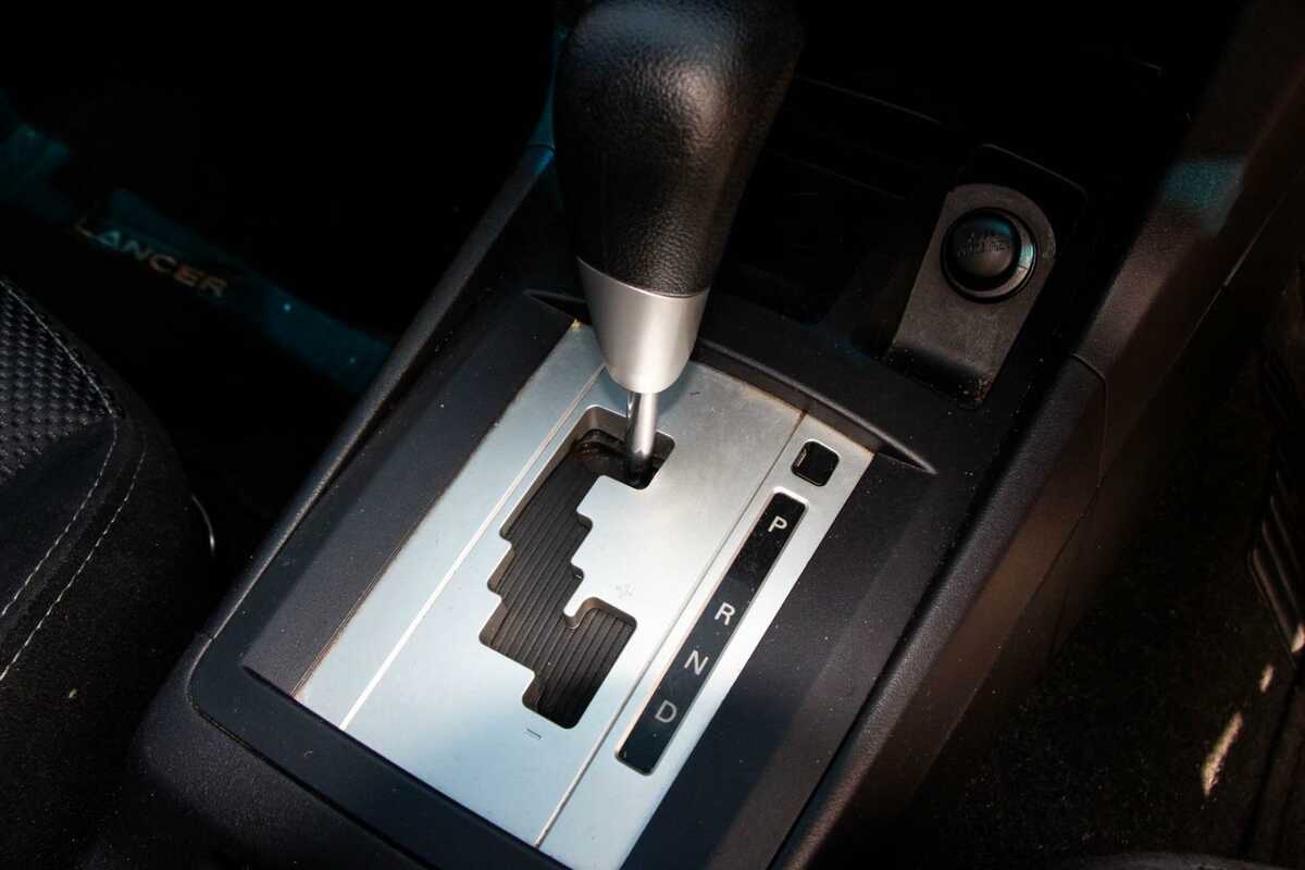 2015 Mitsubishi Lancer ES Sport CJ