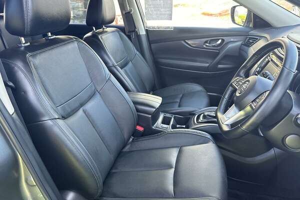 2022 Nissan X-TRAIL ST-L T32