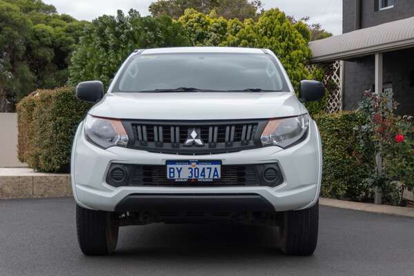 2015 Mitsubishi Triton GLX MQ