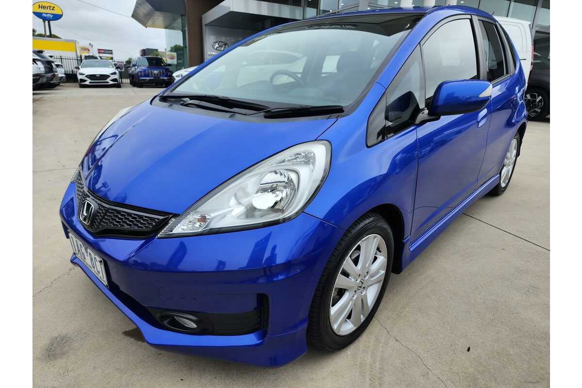 2013 Honda Jazz Vibe-S GE