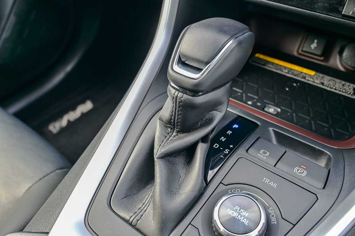 2020 Toyota RAV4 Cruiser AXAH54R