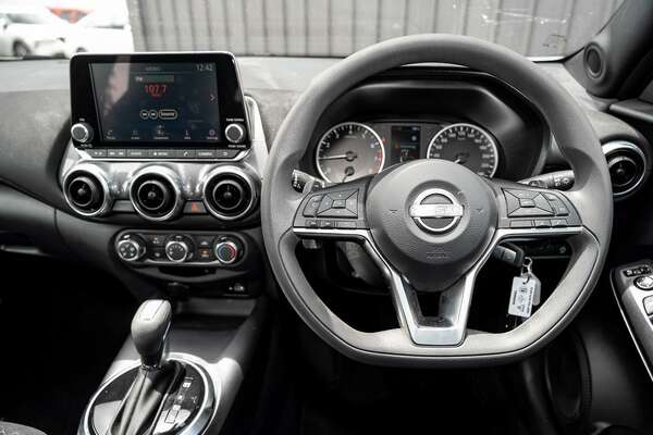 2023 Nissan JUKE ST F16