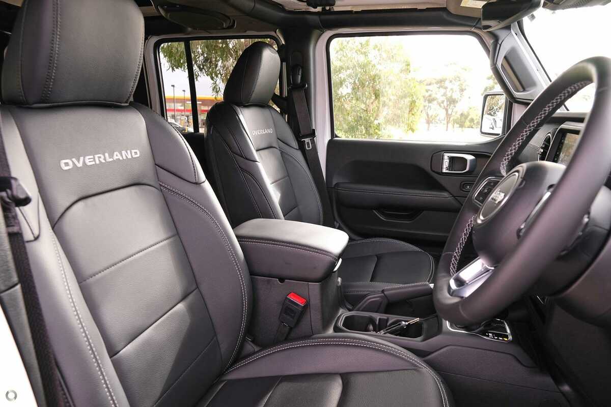 2023 Jeep Wrangler Unlimited Overland JL