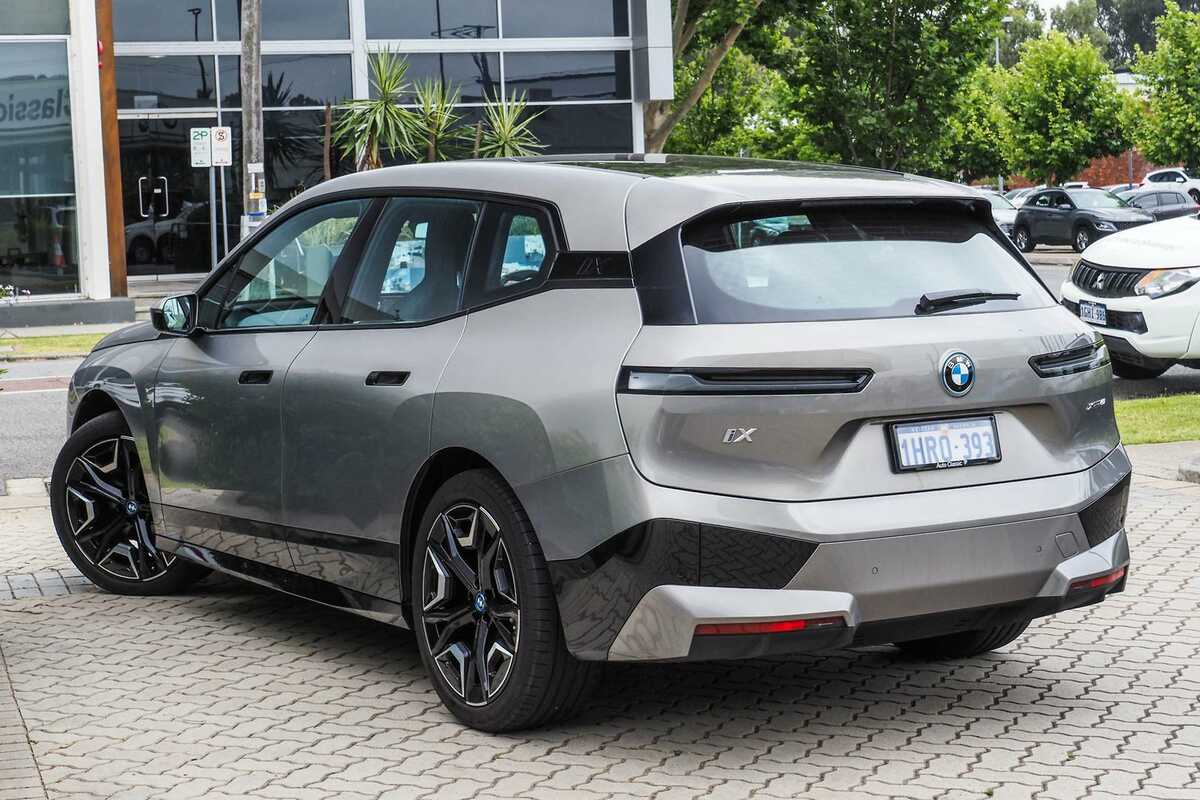 2022 BMW iX xDrive40 I20
