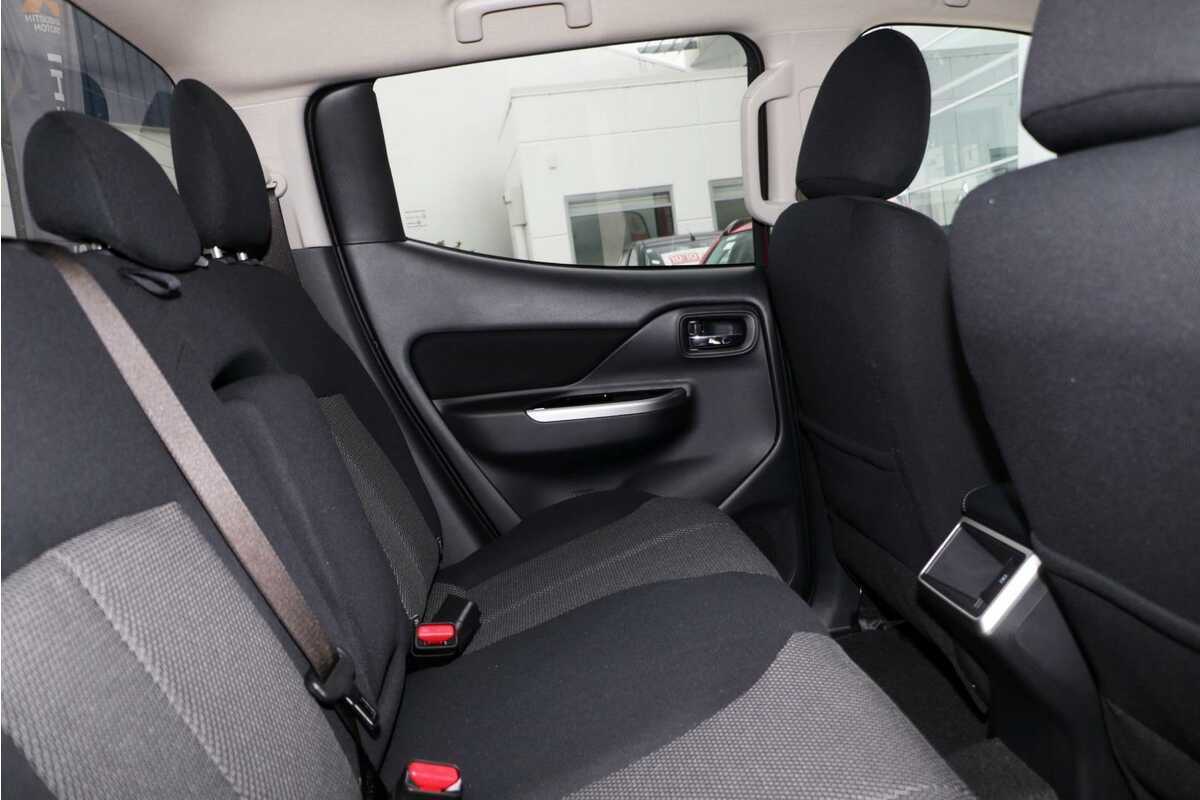 2023 Mitsubishi Triton GLS MR