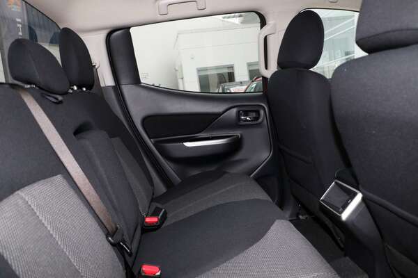 2023 Mitsubishi Triton GLS MR