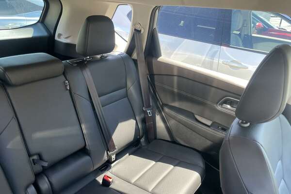 2023 Nissan X-TRAIL ST-L T33