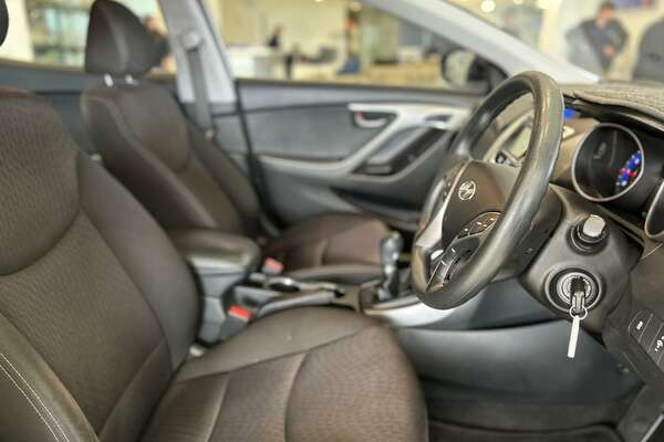 2013 Hyundai Elantra Active MD2