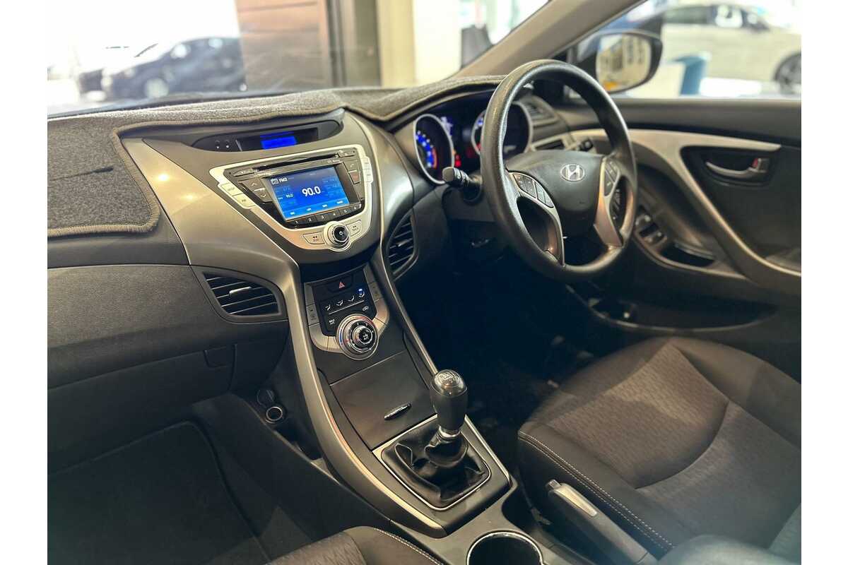 2013 Hyundai Elantra Active MD2