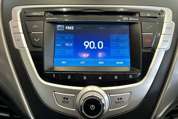 2013 Hyundai Elantra Active MD2