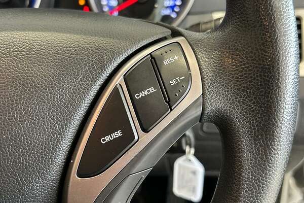 2013 Hyundai Elantra Active MD2