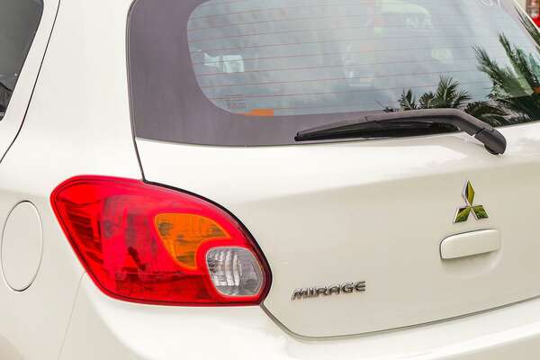 2018 Mitsubishi Mirage ES LA