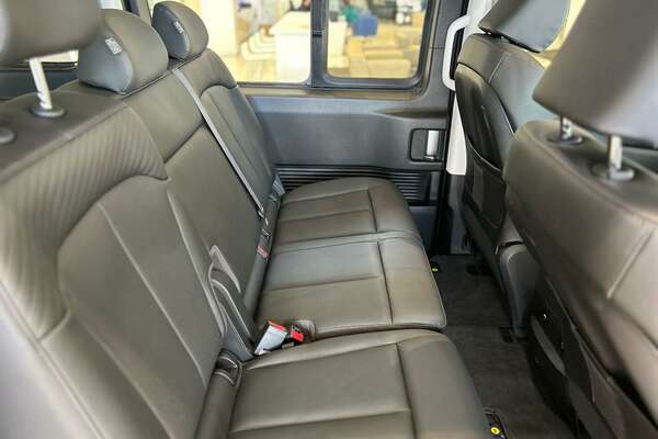 2023 Hyundai STARIA Highlander US4.V2