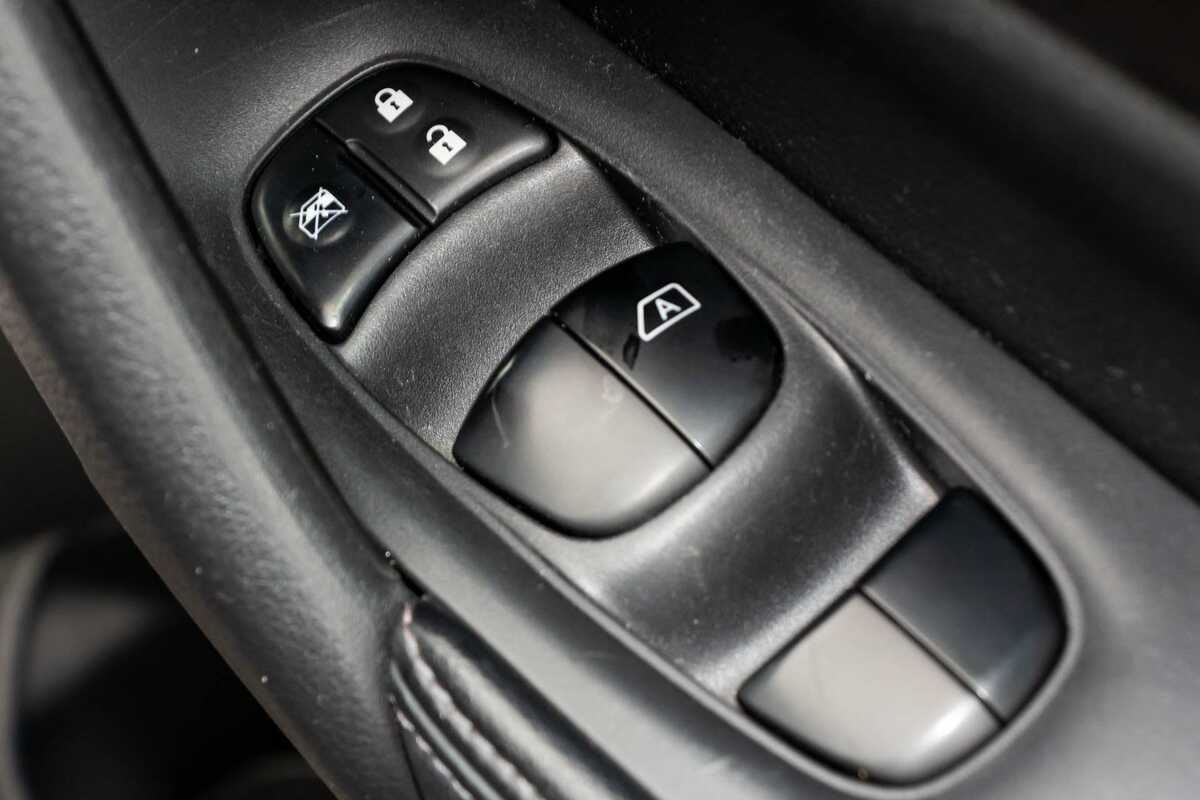 2015 Nissan X-TRAIL ST T32